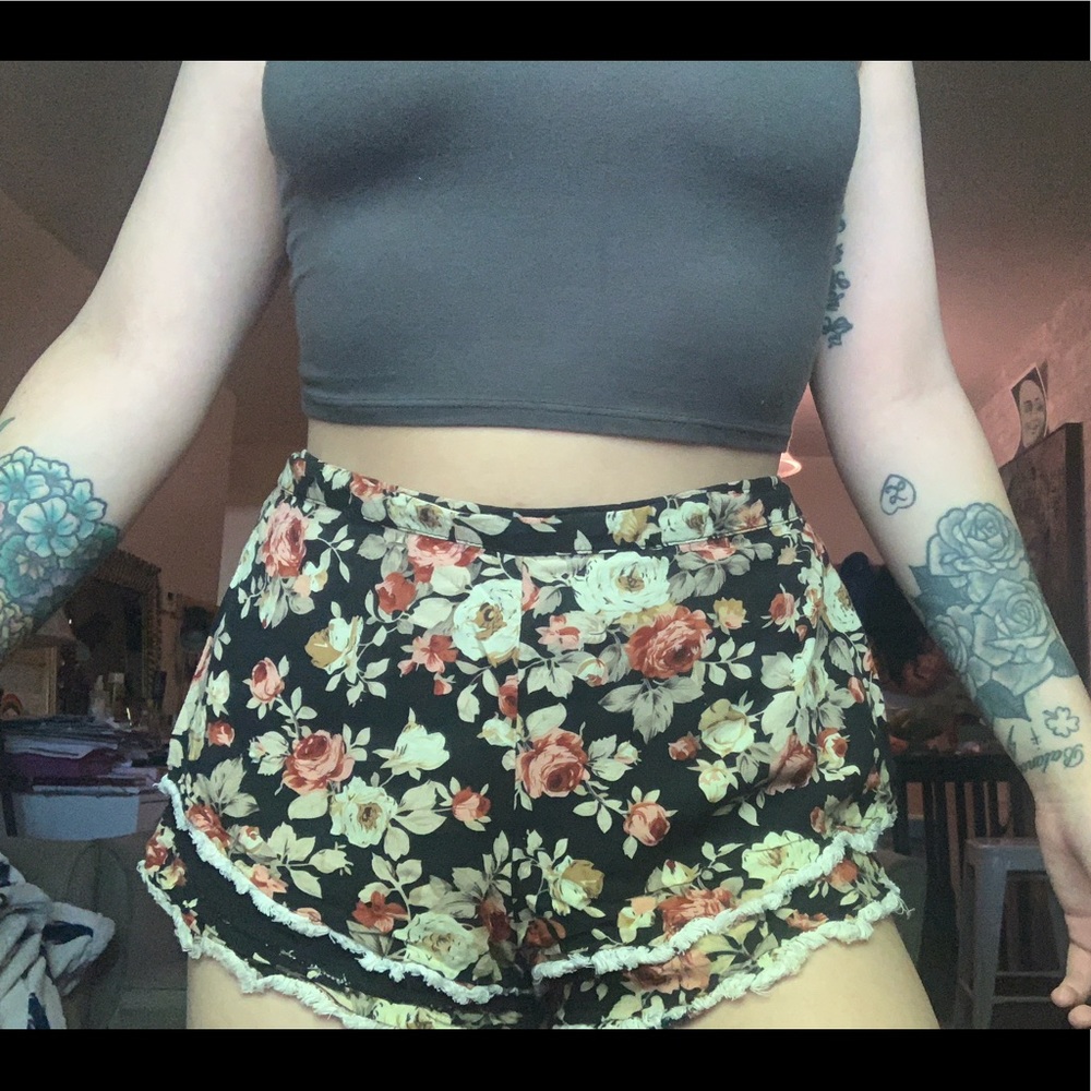 LF floral soft shorts!